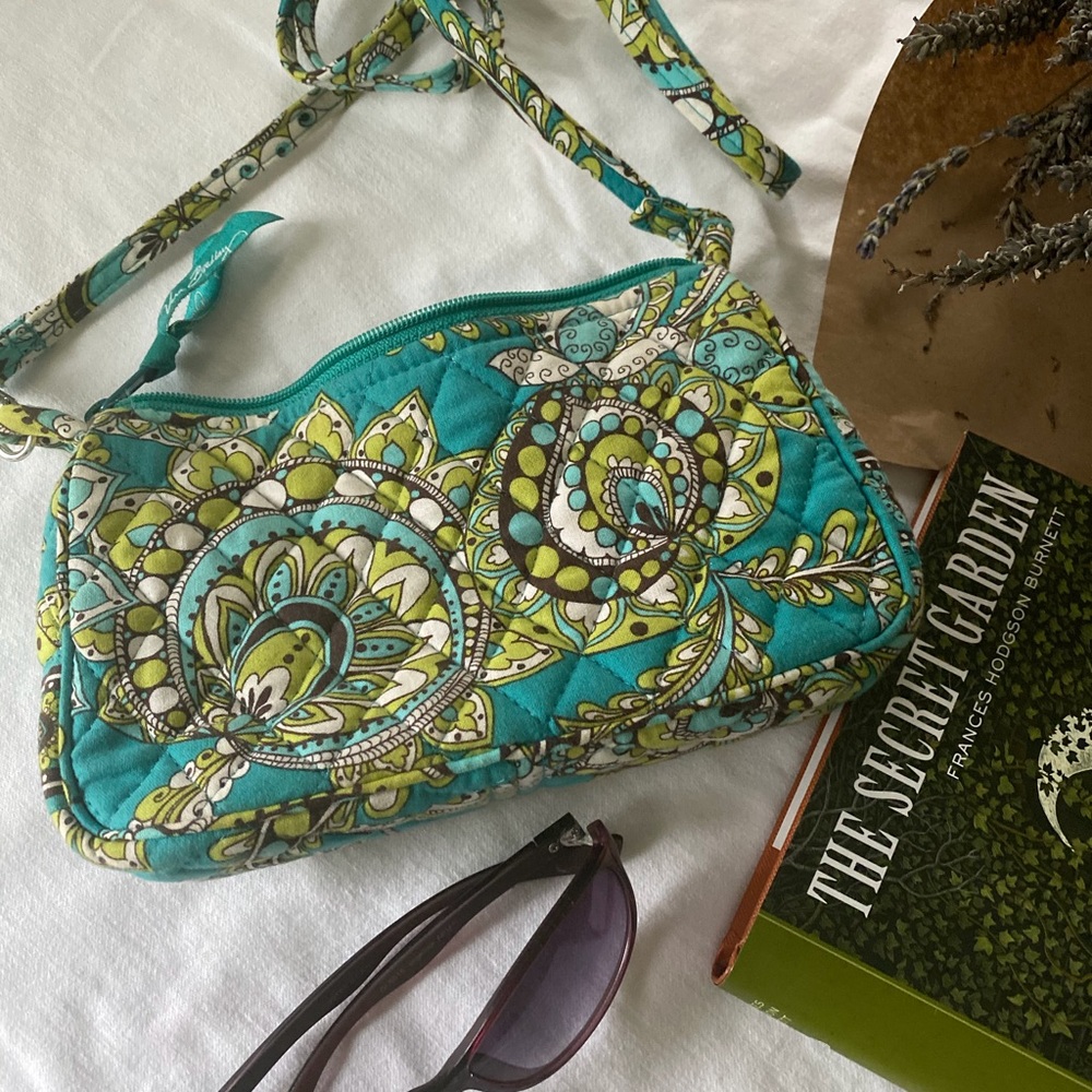 💚 VERA BRADLEY crossover bag